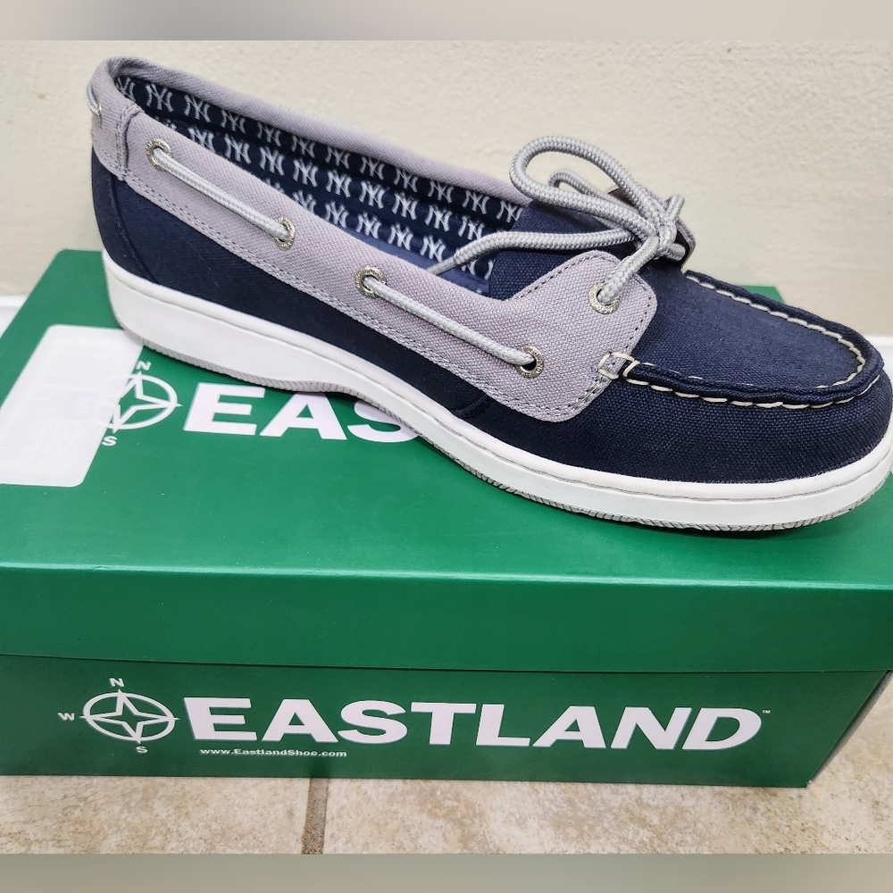 Womens Eastland MLB New York Yankees Boat Shoes Size 9.5 NWT